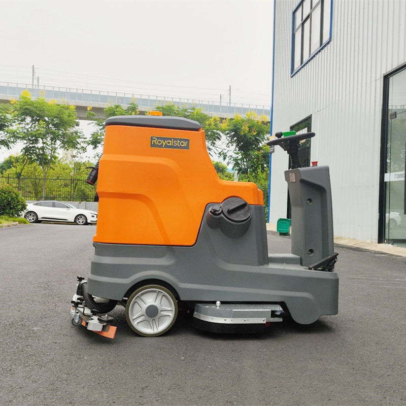 榮事達洗地機高效解決車間污漬問題 榮事達洗地機高效解決車間污漬問題.jpg